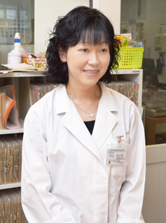 スタッフの写真説明